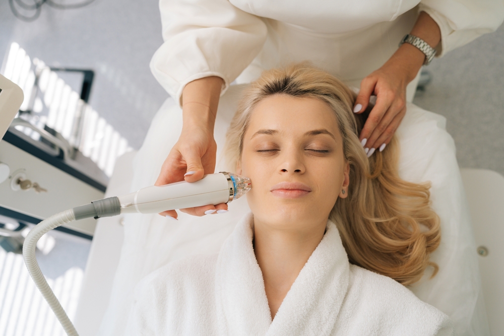 A Closer Look at RF Skin Tightening and Other Cutting-Edge Facial Treatments